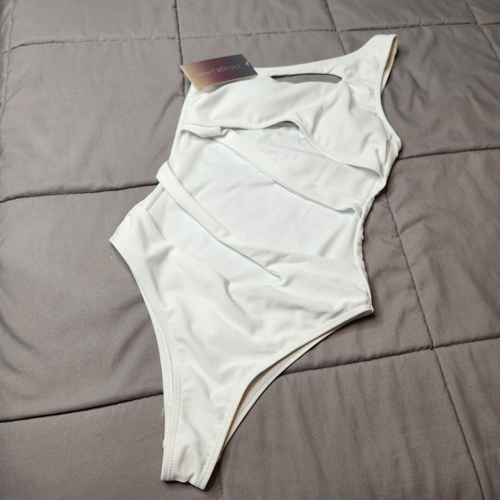Refuge Swim One-piece White Suit